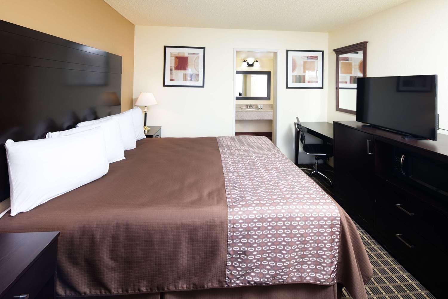 Red Lion Inn & Suites Redding Zewnętrze zdjęcie