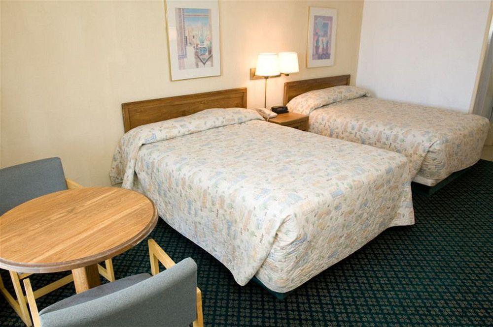 Red Lion Inn & Suites Redding Zewnętrze zdjęcie